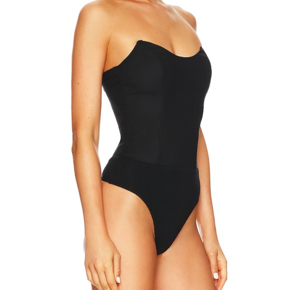 Revolve Bodysuit - Picture 4 of 7